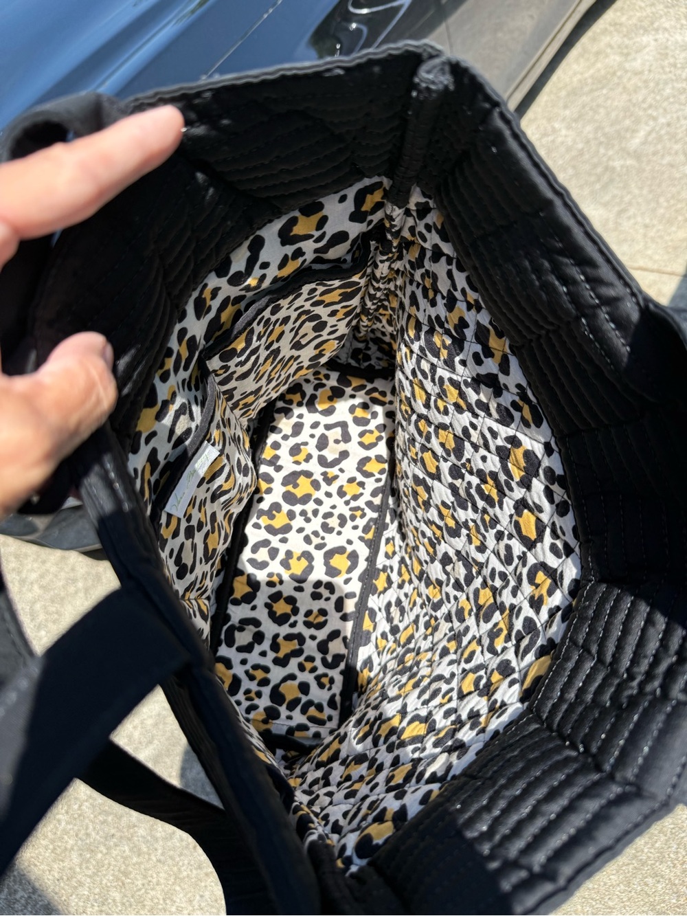 Vera Bradley Microfiber Quilted Tote Bag in black. Purse. - Picture 10 of 10
